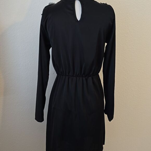 Everly dress size small. - Picture 3 of 9